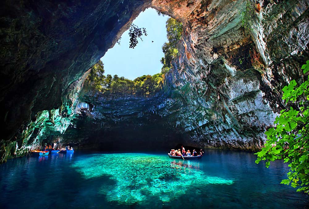 caverna melissani