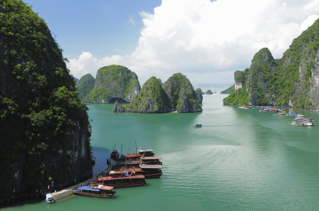 Halong Bay. Foto por Rafal Cichawa / iStock