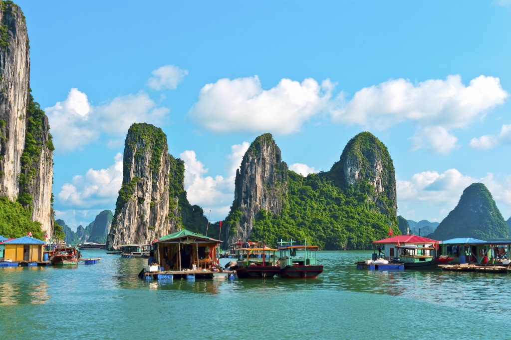 Halong Bay. Foto por 12ee12 / iStock