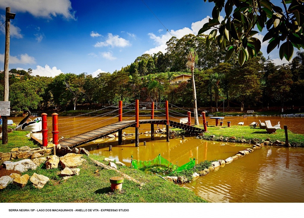 Lago dos Macaquinhos - Serra Negra / SP Foto: Aniello de Vita - Expressão Studio