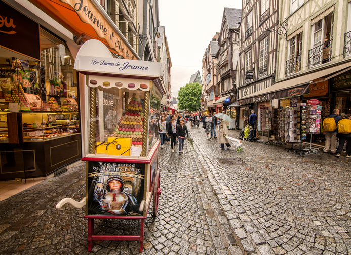 Rouen, Francia. July 4, 2014. A sweet shop dedicated to Joan of Arc at the center of Rouen, near the square where the heroine was burned alive.
