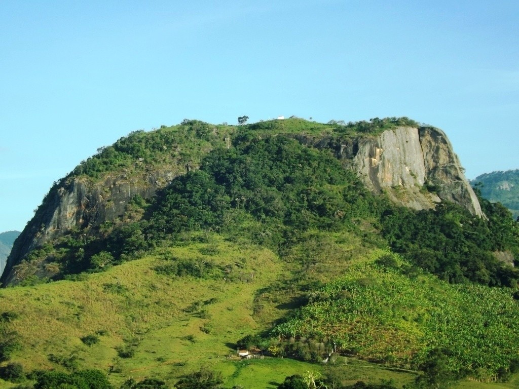 pedra-do-cruzeiro-goncalves-fernando-costa-1024x768