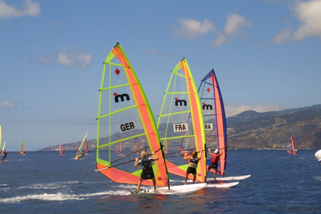 windsurf-costa-leste_credito-turismo-da-madeira