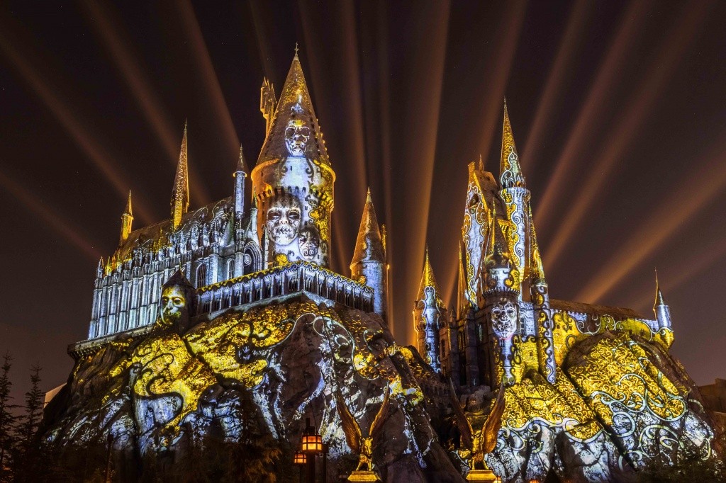 2_dark-arts-at-hogwarts-castle