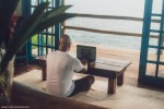 Anywhere Office: trabalho remoto é oportunidade para quem deseja passar mais tempo fora das grandes cidades corona_anywhere-office-creditos_studio-limbo