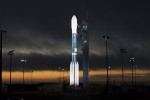 Novo foguete chega ao NASA Kennedy Space Center Visitor Complex, próximo a Orlando 1025b967fec6c17143416afa06696699