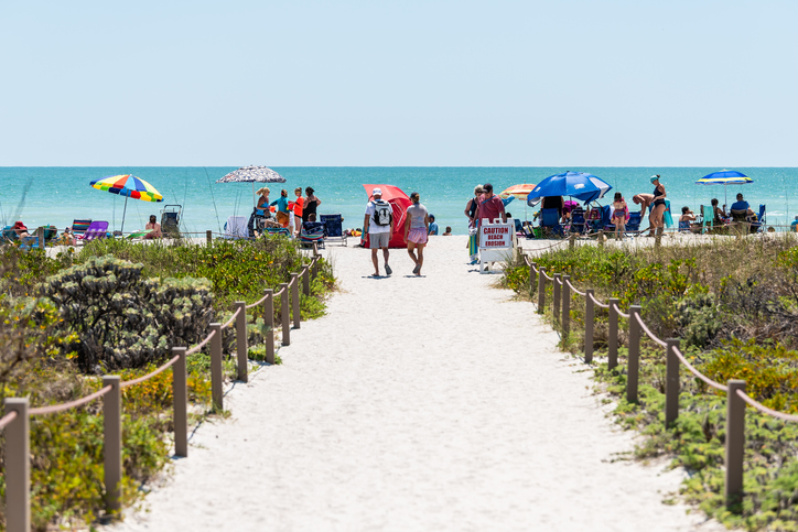 Bowman’s Beach em Sanibel. Foto por iStock / krblokhin