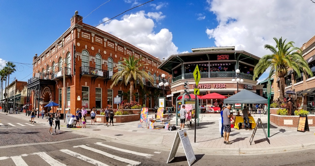 Bairro latino de Ybor City. Foto por VISIT FLORIDA for VISIT FLORIDA