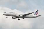 Air France confirma para outubro a retomada dos voos em Fortaleza An Air France Airbus A321 landing at Heathrow airport in London