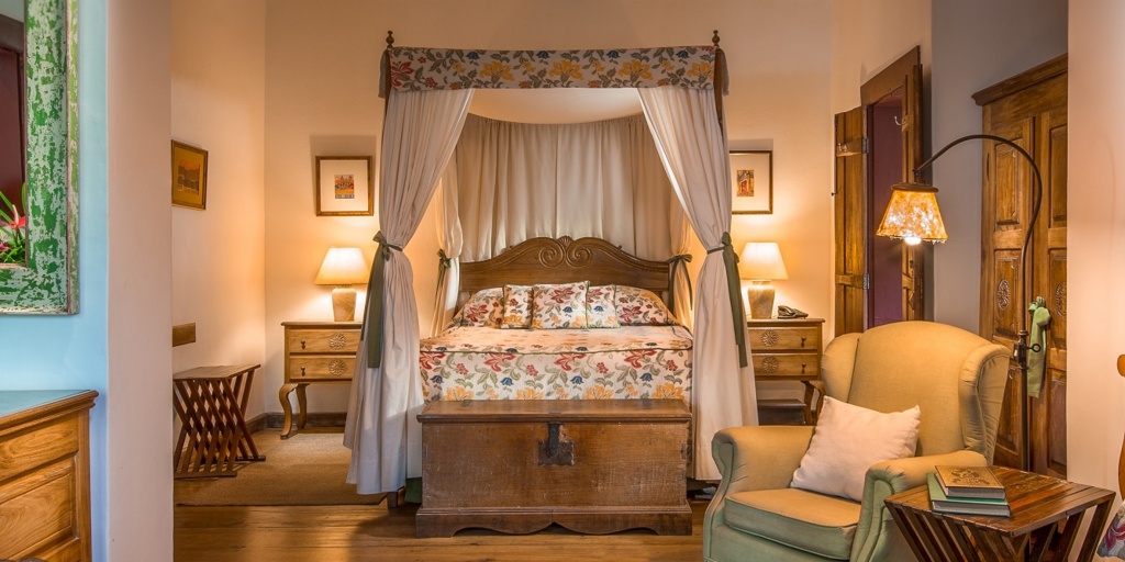 398726_989668_hotel_solar_da_ponte_sua_tes_conforta_veis_e_decoraa_agbpo_tema_tica_