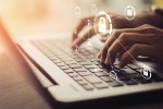 7 dicas para você se proteger na internet em 2021 Business, technology, internet and networking concept.