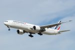 Air France Boeing 777 Approaching