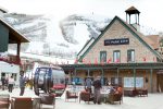 Park City anuncia novidades e datas para o início da temporada de neve Park City Base Area