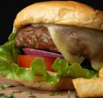 Hambúrguer de picanha surpreende clientes no Fogo de Chão Hamburguer Fogo de Chão