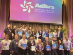Adibra atualiza norma técnica para Parques de Diversões e Atrações Turísticas Evento-Adibra--Co-autores-da-Norma--Tecnica-e-liderancas-de-parques-de-diversoes