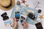 Como tirar as melhores fotos nas viagens? maos-planas-leigas-segurando-fotos