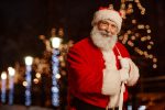 Trem Republicano terá programação especial com presença do Papai Noel santa-claus-with-sack-outdoors-2023-11-27-05-18-57-utc