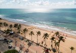 Recife tem muitas atrações além de praia e hospedagem de referência Praia de Boa Viagem_Bruno Lima-MTUR