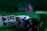 Quais São as Estratégias Psicológicas por Trás da Vitória ao jogar Poker Heads Up? michal-parzuchowski-U8n_O7rEq7o-unsplash