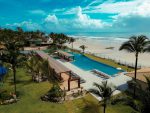 Piscina de borda infinita é a nova atração do Cana Brava Resort em Ilhéus cana brava piscina nova