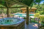 jacuzzi