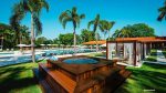 Sanma Hotel tem experiências exclusivas para o verão em Foz do Iguaçu 447370_1138900_sanma_hotel_piscinaslouinges_e_hidromassagem_descanso_supremo_