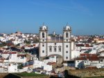 Conheça as tradições de Páscoa no Alentejo, em Portugal Vista panorâmica de Campo Maior