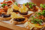 Bruschettas-Brusquetteria-da-Villa-da-Vinicola-Villa-Santa-Maria-Participante-de-todas-as-edicoes-Monica-Quinta