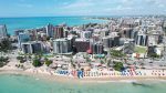 Maceió se prepara para temporada estratégica com praia, festas juninas e ações inspiradas na Copa fachada-MaceioMarHotel-09